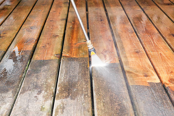 Why Choose Our Certified Pressure Washing Experts for Your Project Needs in Huntingburg, IN?