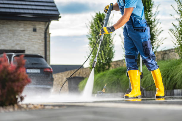 Best Sidewalk Pressure Washing  in Huntgburg, IN